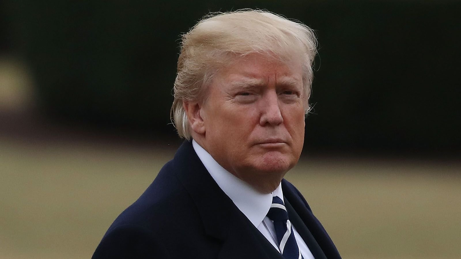 180202084927-donald-trump-returns-to-white-house-02-01-2018
